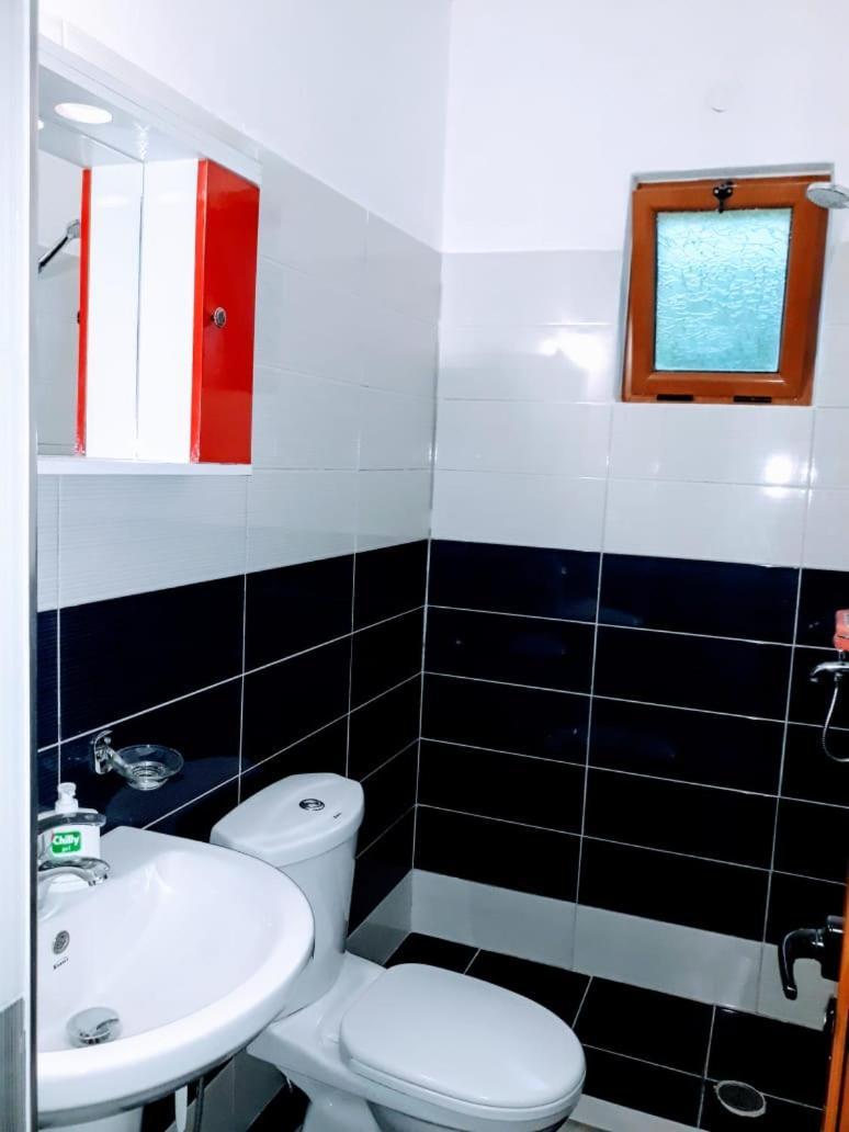 Rezart Apartament Saranda